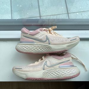 Nike ZoomX Invincible Guava Ice Pink Women US 8
